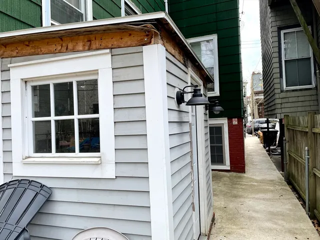 a view of a livingroom with a fireplace