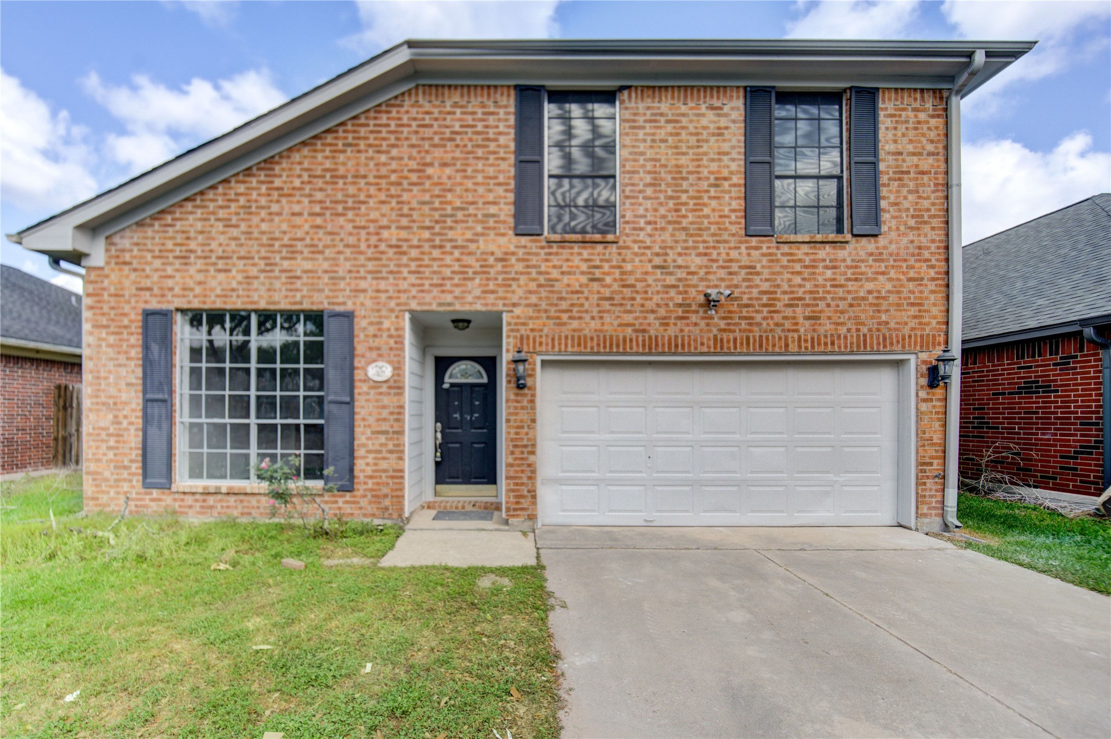 308 North Ranch House Road Angleton, TX 77515 - Photo 1 of 29 Gallery Image 1