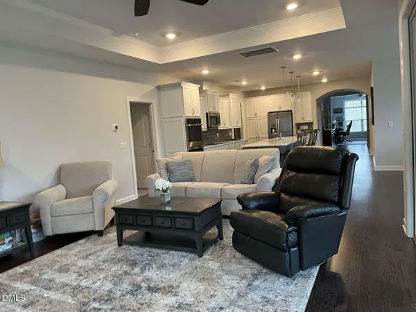 a view of a livingroom with a workspace