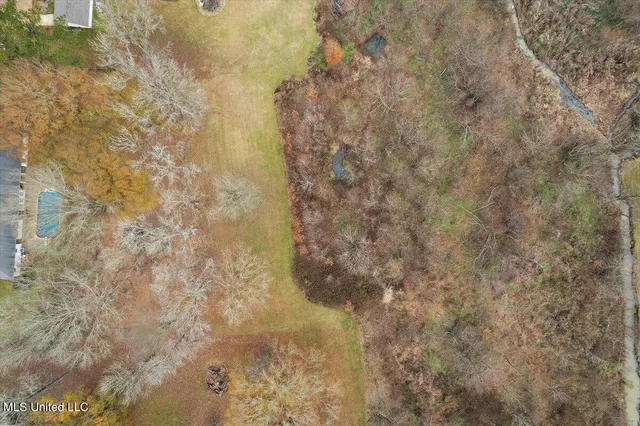 $327,500 | 561 North Spring Lake Circle, Terry, MS 39170