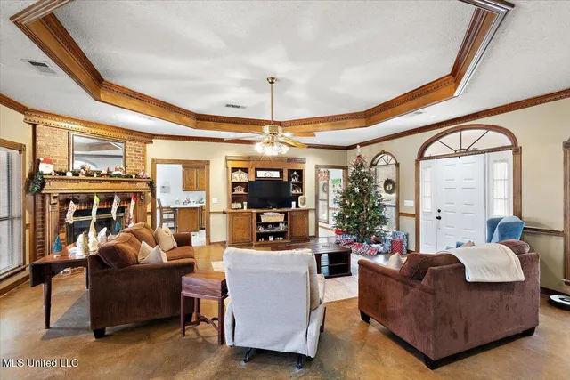 $327,500 | 561 North Spring Lake Circle, Terry, MS 39170