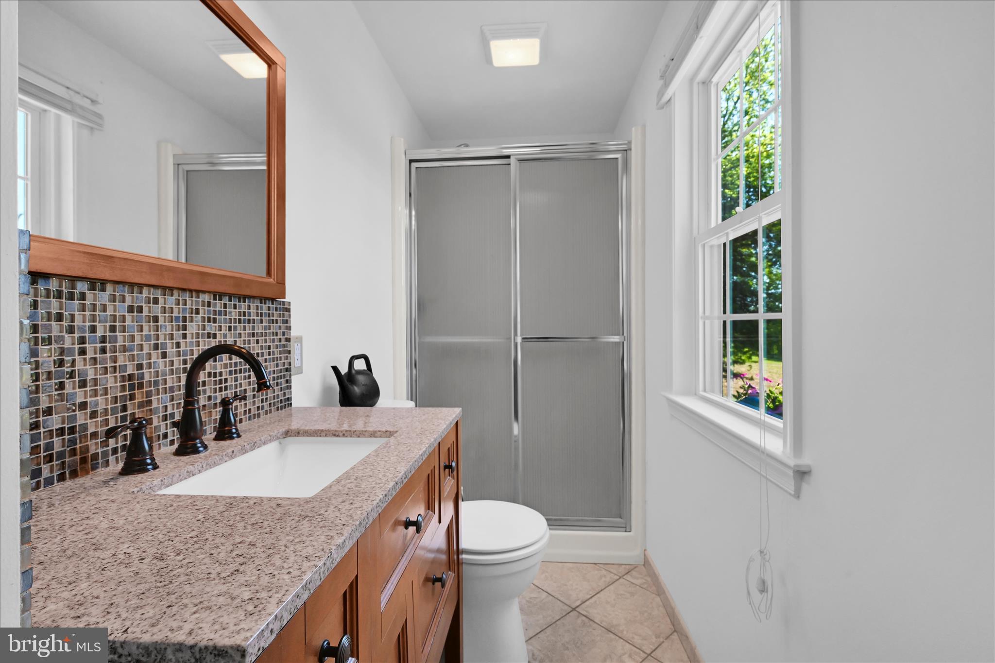 44 Ridgeview Drive Quarryville, PA 17566 - Photo 21 of 43 Bathroom