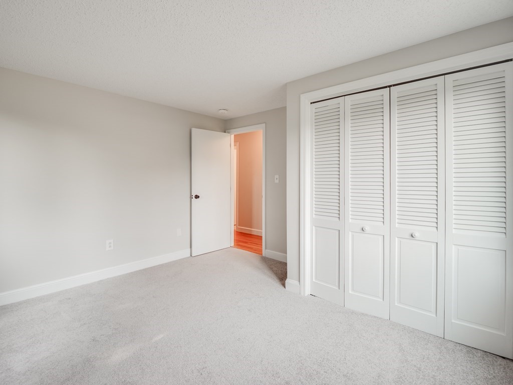 100 Red Gate Road Tyngsboro, MA 01879 - Photo 13 of 42 Gallery Image 13