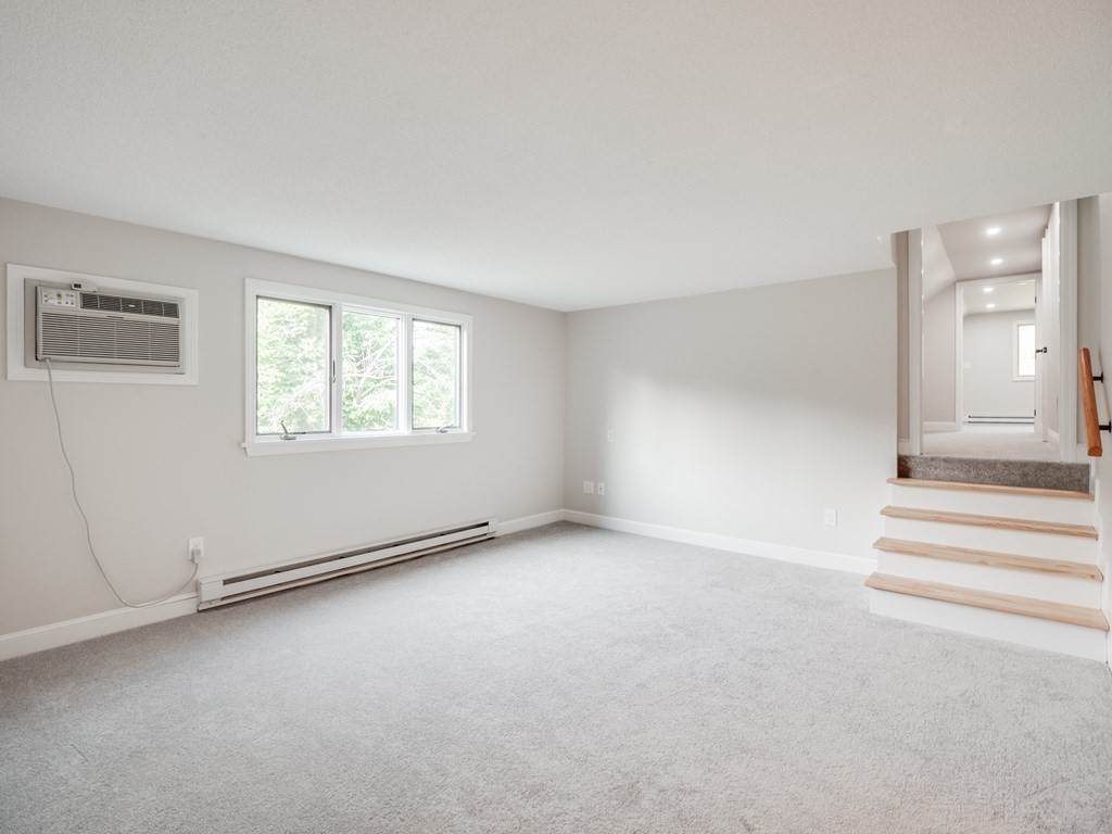 100 Red Gate Road Tyngsboro, MA 01879 - Photo 18 of 42 Gallery Image 18