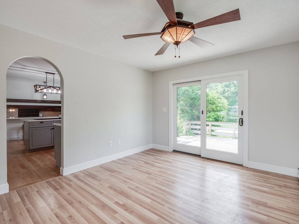 100 Red Gate Road Tyngsboro, MA 01879 - Photo 27 of 42 Gallery Image 27