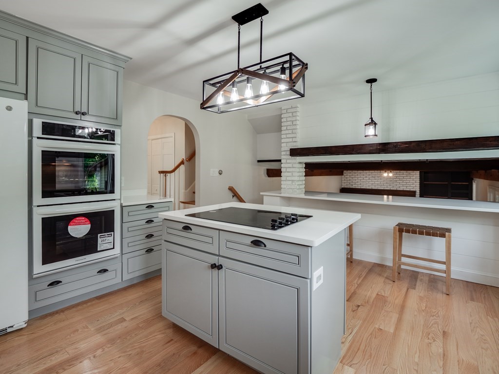100 Red Gate Road Tyngsboro, MA 01879 - Photo 3 of 42 Gallery Image 3