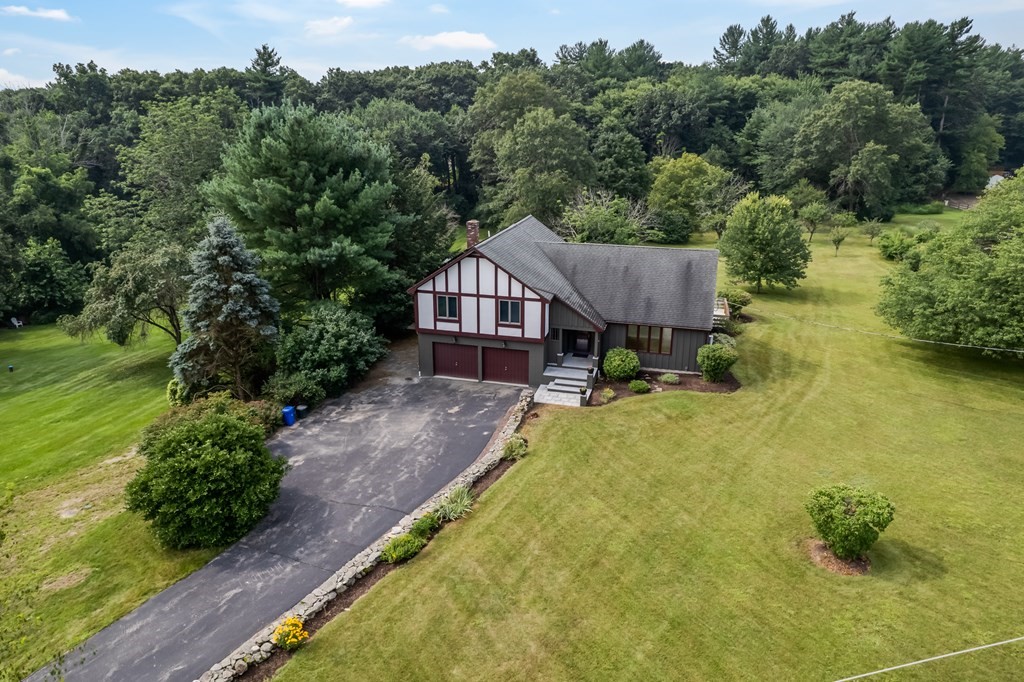 100 Red Gate Road Tyngsboro, MA 01879 - Photo 34 of 42 Gallery Image 34