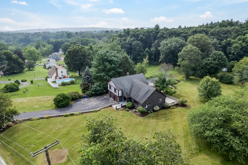 100 Red Gate Road Tyngsboro, MA 01879 - Photo 35 of 42 Gallery Image 35