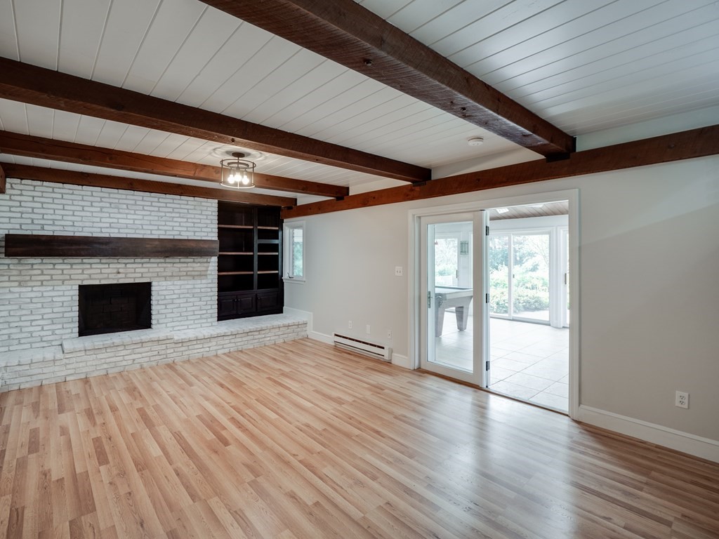 100 Red Gate Road Tyngsboro, MA 01879 - Photo 7 of 42 Gallery Image 7