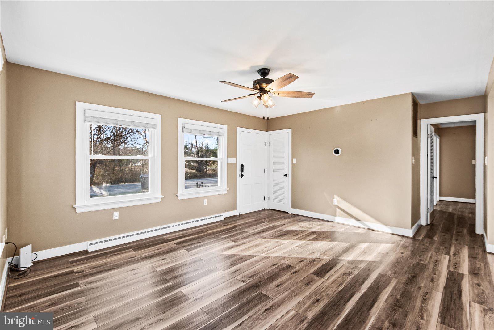 115 Oak Ridge Street Bowling Green, VA 22427 - Photo 5 of 40