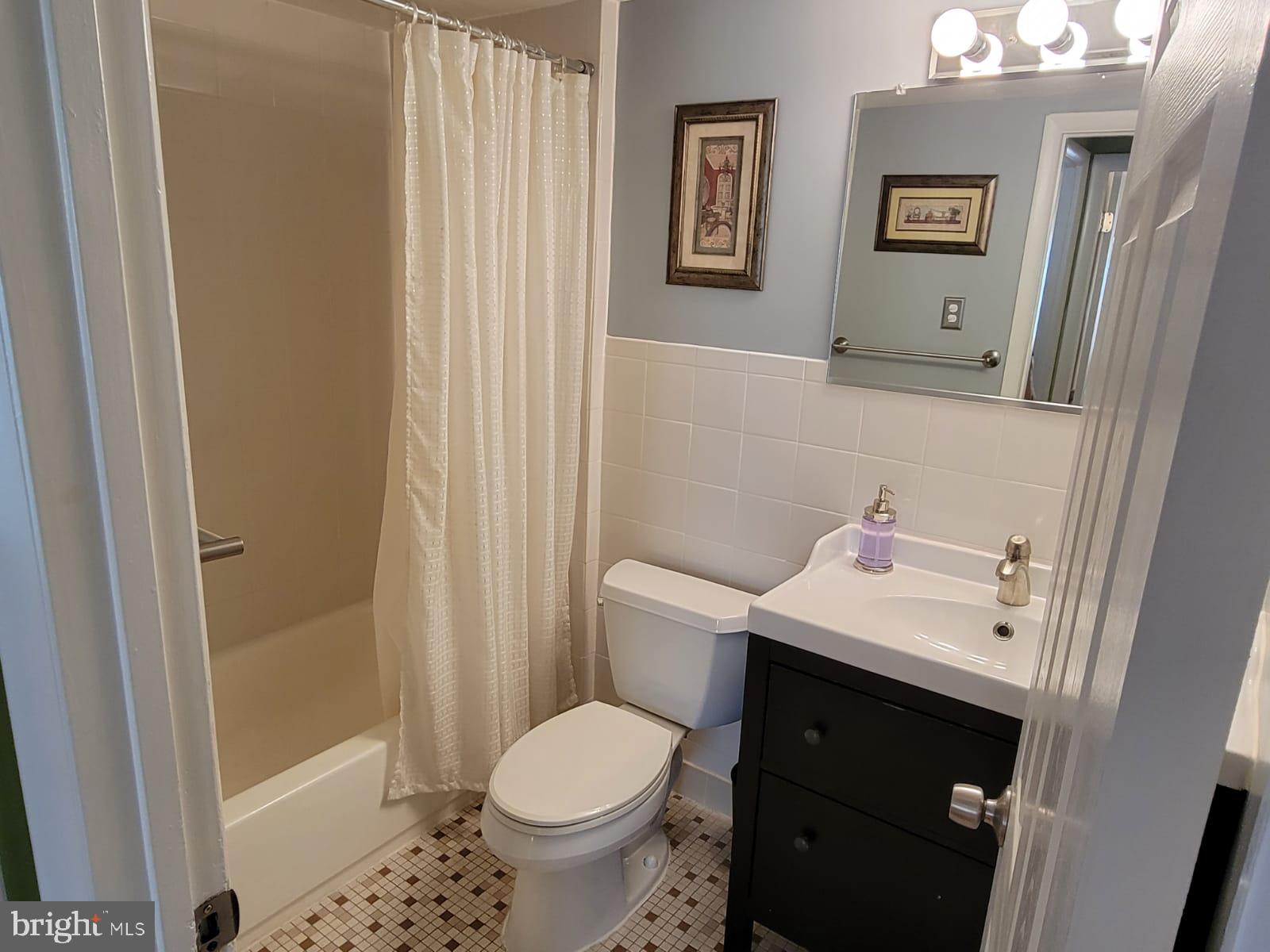 7087 Spring Garden Drive, Unit 2 Springfield, VA 22150 - Photo 9 of 31 Gallery Image 9