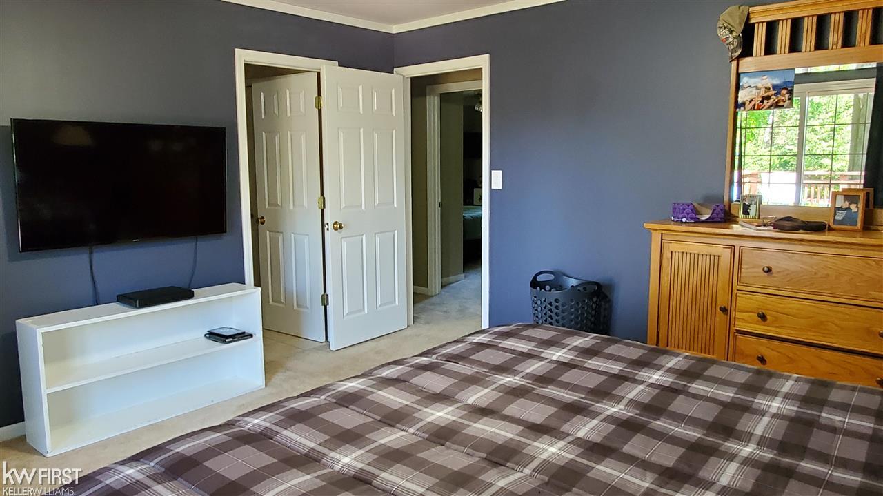 8414 West Dodge Road Montrose, MI 48457 - Photo 32 of 95 50046057-31.JPG