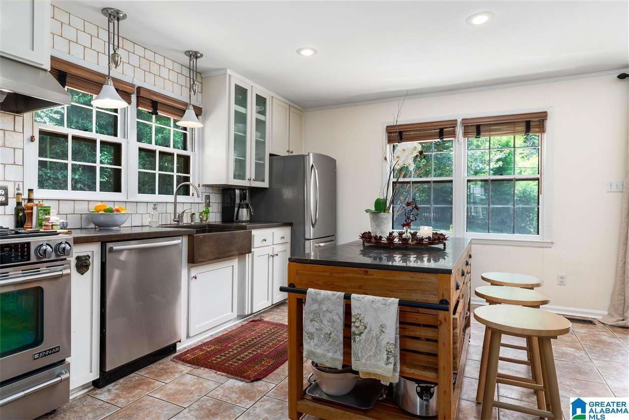 909 Granbury Road Birmingham, AL 35216 - Photo 10 of 32