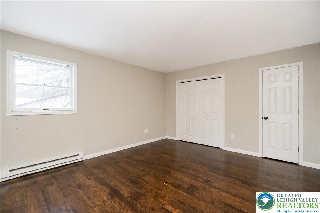 111 Brewster Way East Stroudsburg, PA 18301 - Photo 35 of 40 Bedroom 3.