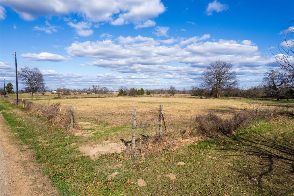 2339 Southwest County Road 3110 Mount Vernon, TX 75457 - Photo 5 of 31 a view of an ocean