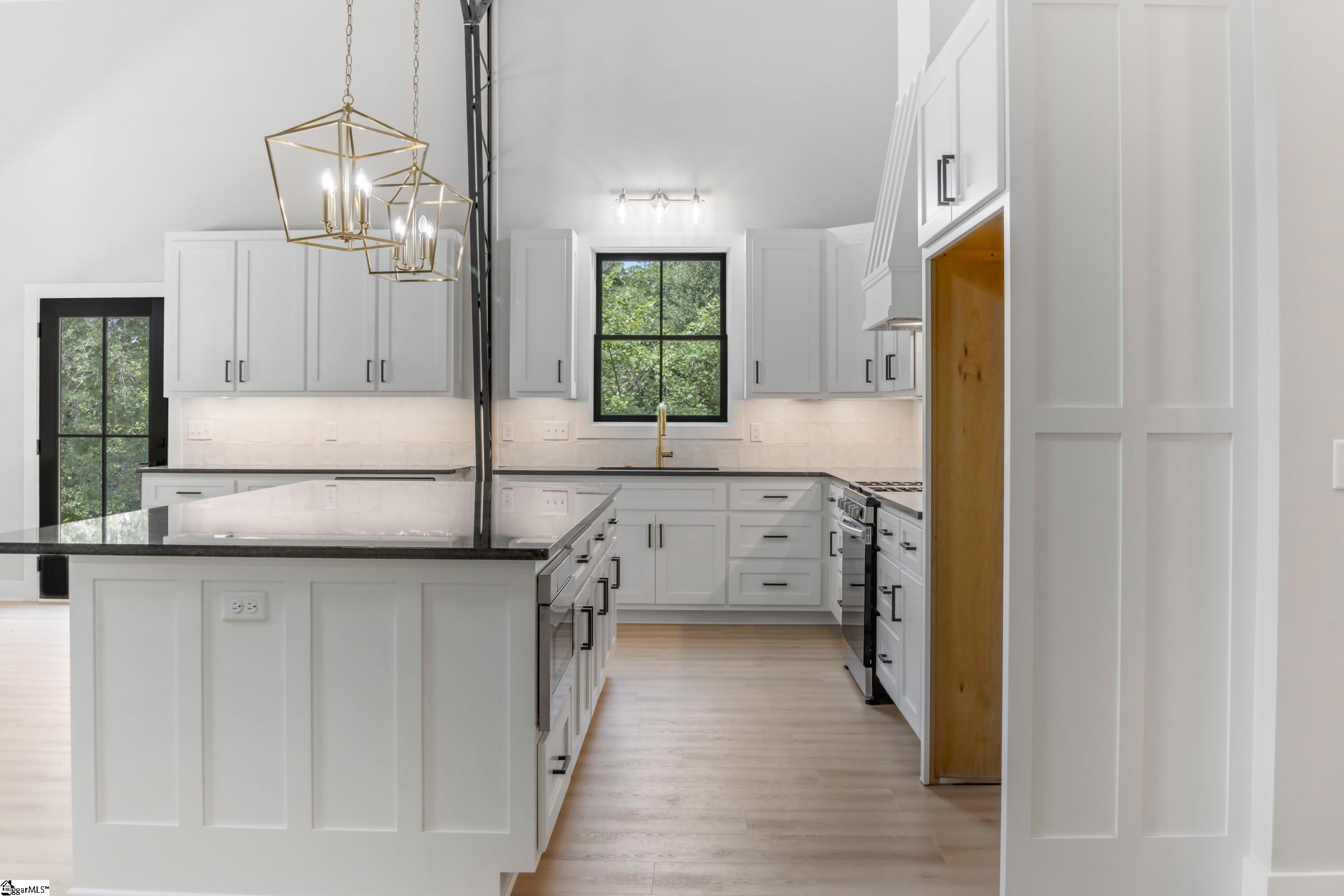 173 Ambler School Road Marietta, SC 29661 - Photo 13 of 48 Gallery Image 13