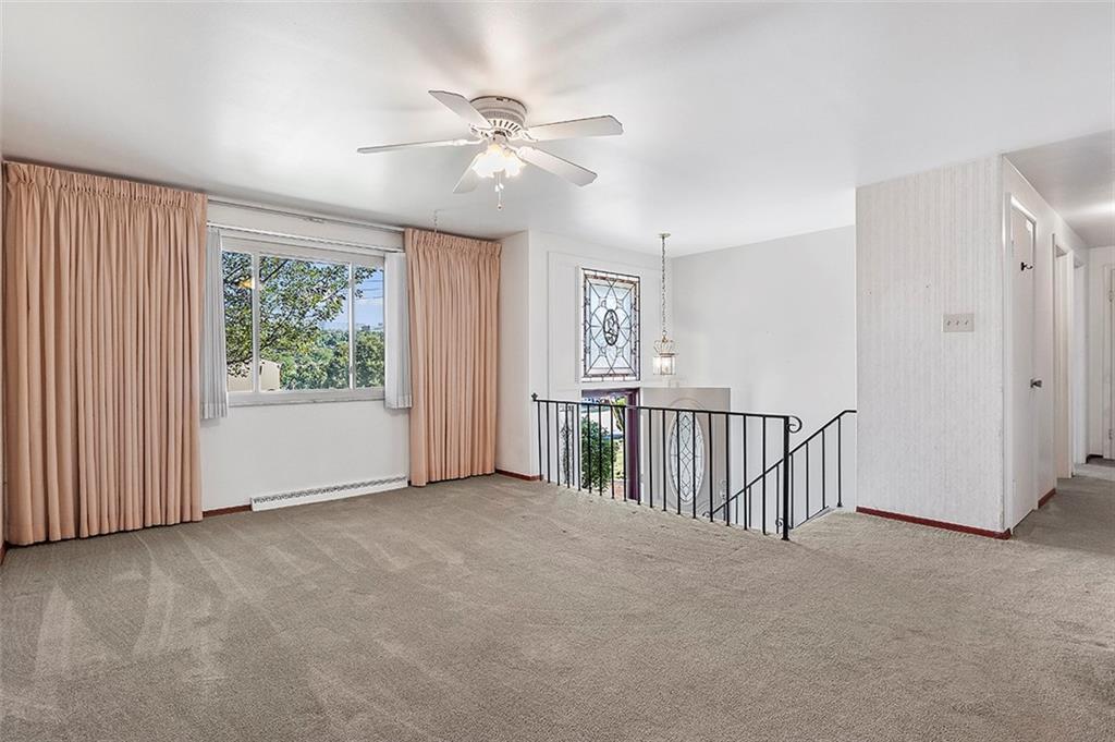 189 Parkedge Road Pittsburgh, PA 15220 - Photo 4 of 22 Gallery Image 4