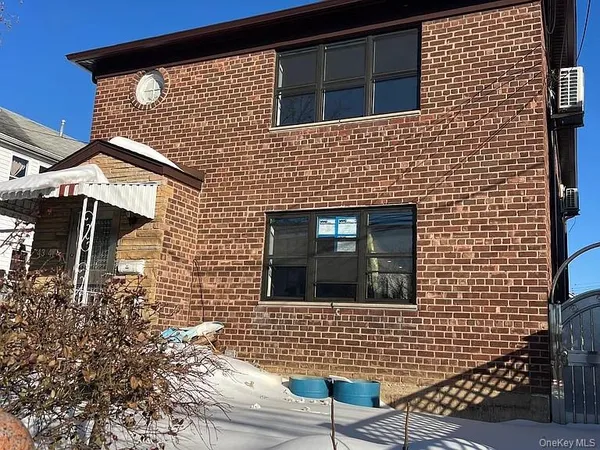 $3,000 | 43-47 163rd Street, Unit 2 | Flushing