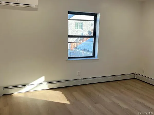 $3,000 | 43-47 163rd Street, Unit 2 | Flushing