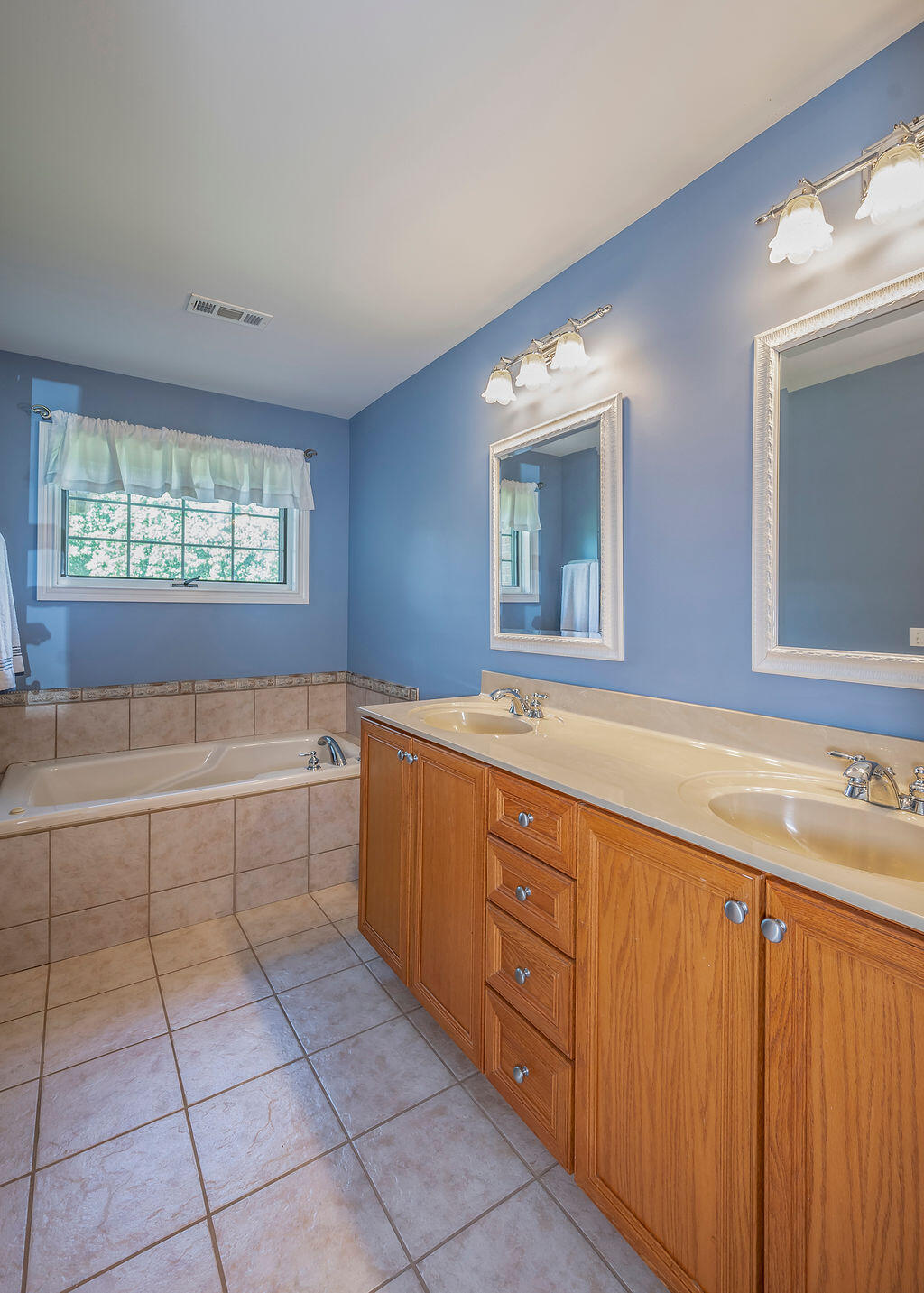 129 Squires Pointe Road Paris, KY 40361 - Photo 30 of 145 aTDB_7152