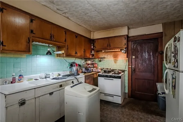 $299,999 | 471 Main Street, Whitestown, NY 13417