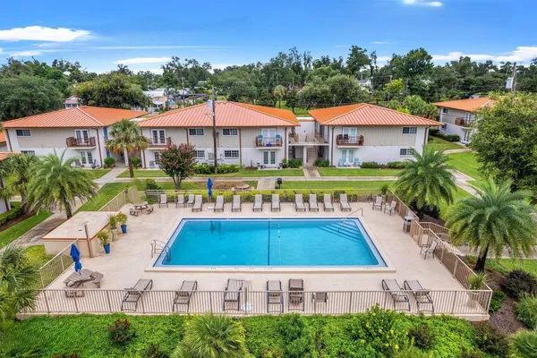 $189,900 | 2100 West Beach Drive, Unit H103, Panama City, FL 32401