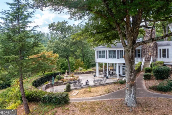 $995,000 | 205 Carolina Street, Dillard, GA 30537