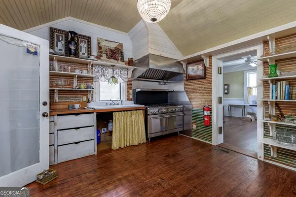 $995,000 | 205 Carolina Street, Dillard, GA 30537