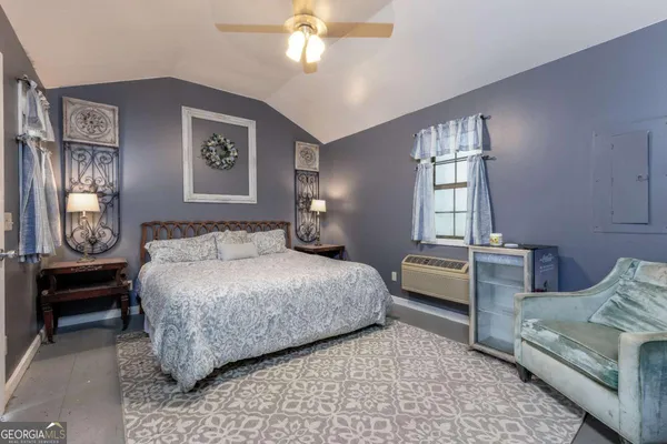 $995,000 | 205 Carolina Street, Dillard, GA 30537