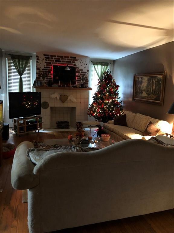 5487 Library Road Bethel Park, PA 15102 - Photo 7 of 11 Gallery Image 7