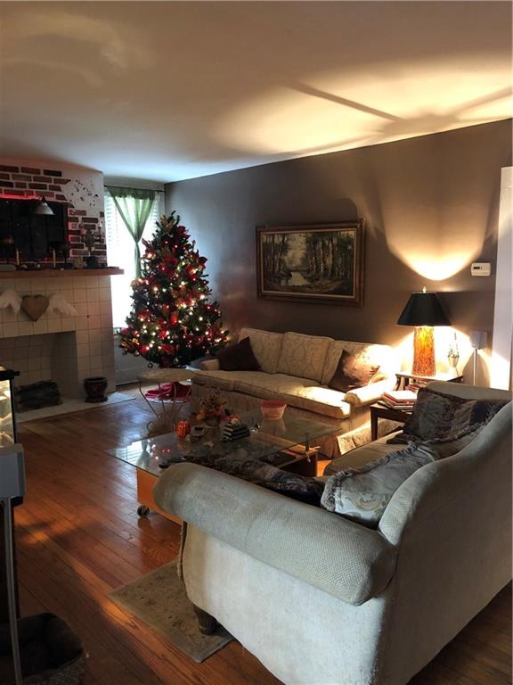 5487 Library Road Bethel Park, PA 15102 - Photo 8 of 11 Gallery Image 8