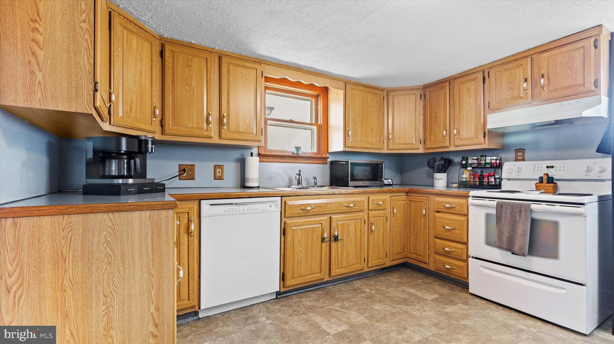 339 Greason Road Carlisle, PA 17015 - Photo 8 of 31 Gallery Image 8