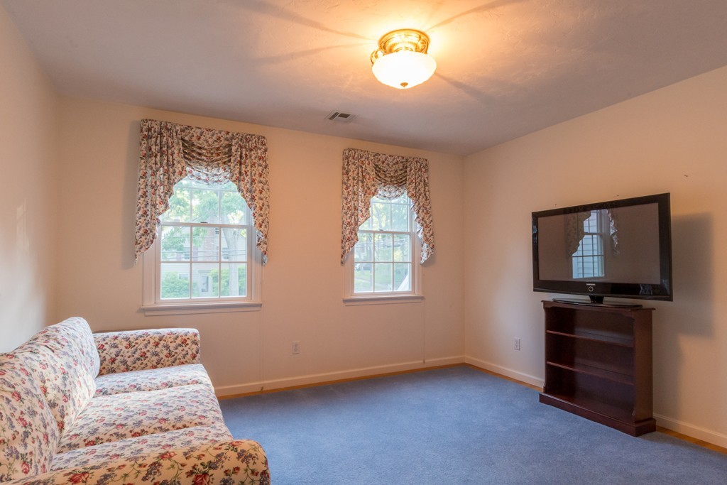 46 Holmes Street Needham, MA 02492 - Photo 14 of 21
