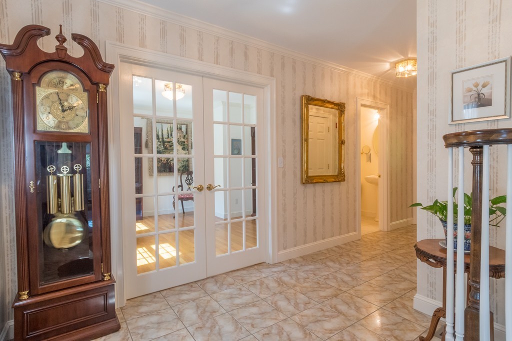 46 Holmes Street Needham, MA 02492 - Photo 2 of 21