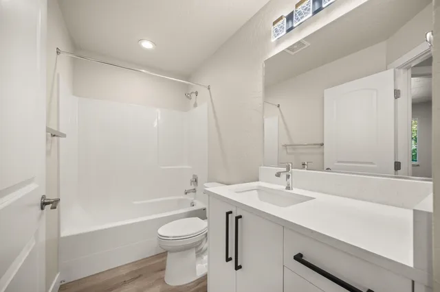 $5,800,000 | 11904-11905 East Spruce Lane, Spokane Valley, WA 99206