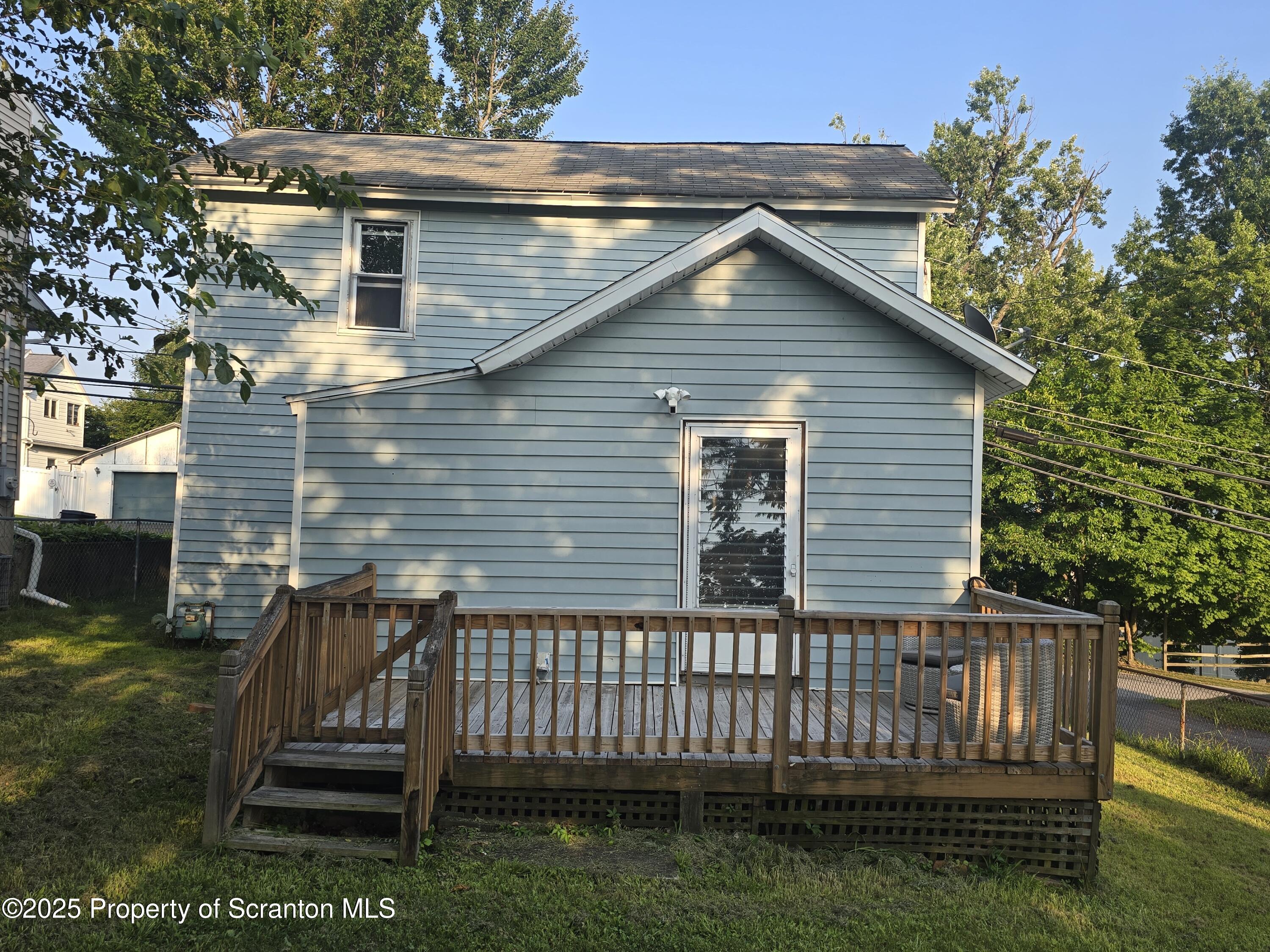 24 Delaware Street Plains, PA 18705 - Photo 9 of 28 20250803_184701