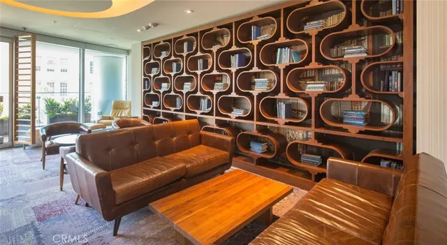 $5,872 | 150 Van Ness Avenue, Unit 1301, San Francisco, CA 94102