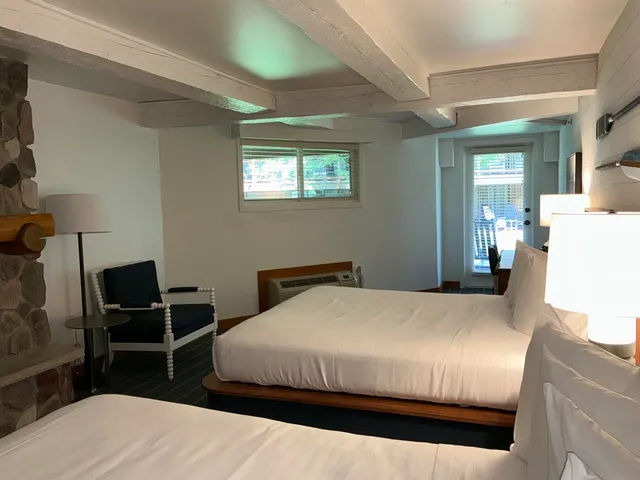 $43,900 | 2400 Geneva Street, Unit 1812, Delavan, WI 53115