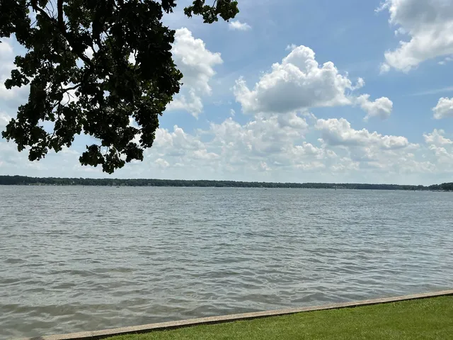 $43,900 | 2400 Geneva Street, Unit 1812, Delavan, WI 53115