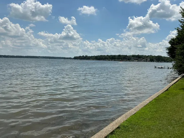 $43,900 | 2400 Geneva Street, Unit 1812, Delavan, WI 53115