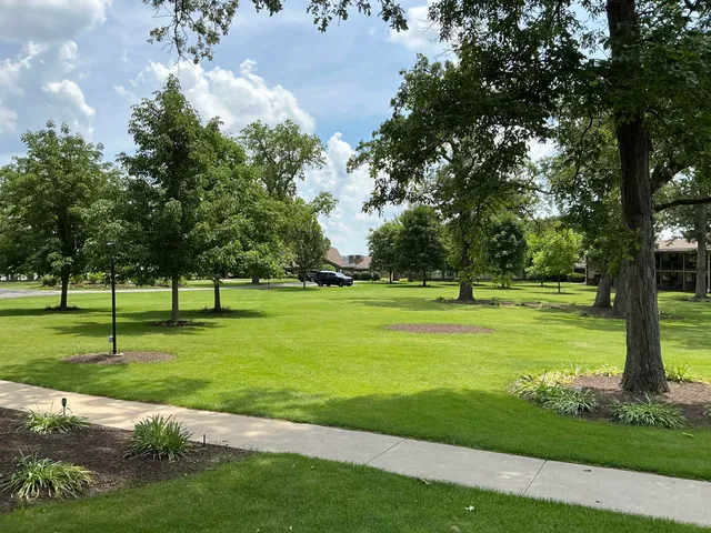 $43,900 | 2400 Geneva Street, Unit 1812, Delavan, WI 53115