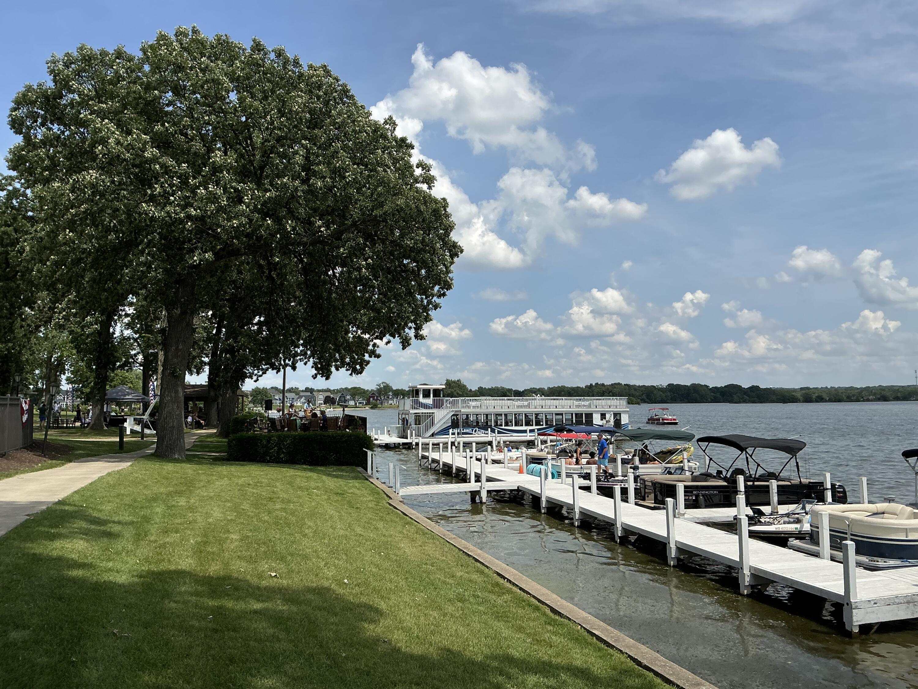 2400 Geneva Street, Unit 1812 Delavan, WI 53115 - Photo 4 of 74 IMG_0414