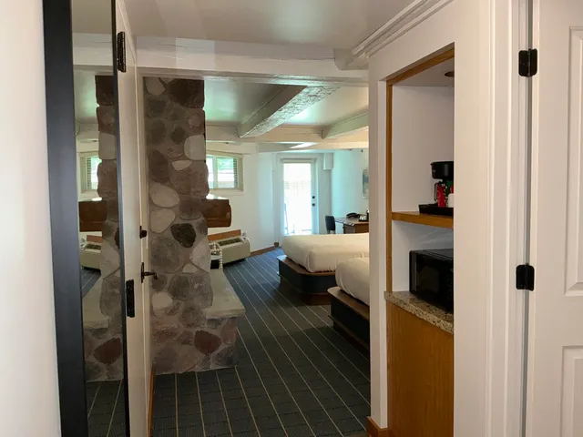 $43,900 | 2400 Geneva Street, Unit 1812, Delavan, WI 53115