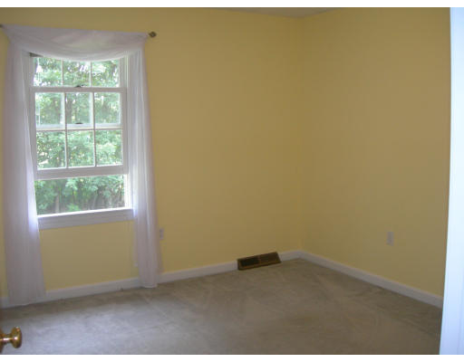17 Field Street Maynard, MA 01754 - Photo 14 of 18 Gallery Image 14