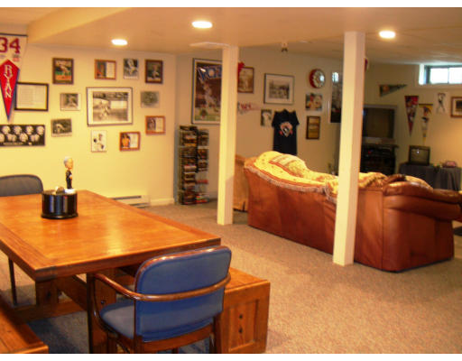 17 Field Street Maynard, MA 01754 - Photo 16 of 18 Gallery Image 16
