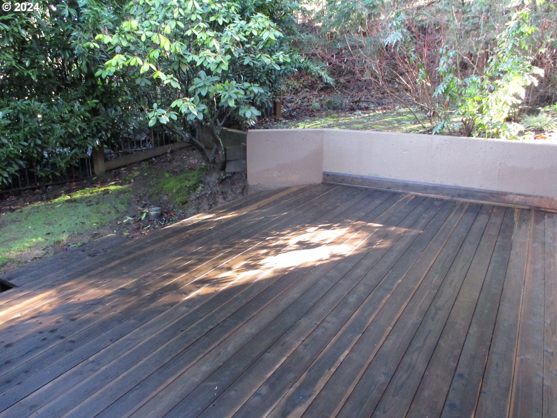 2207 Ridgeway Drive Eugene, OR 97401 - Photo 27 of 27 Deck