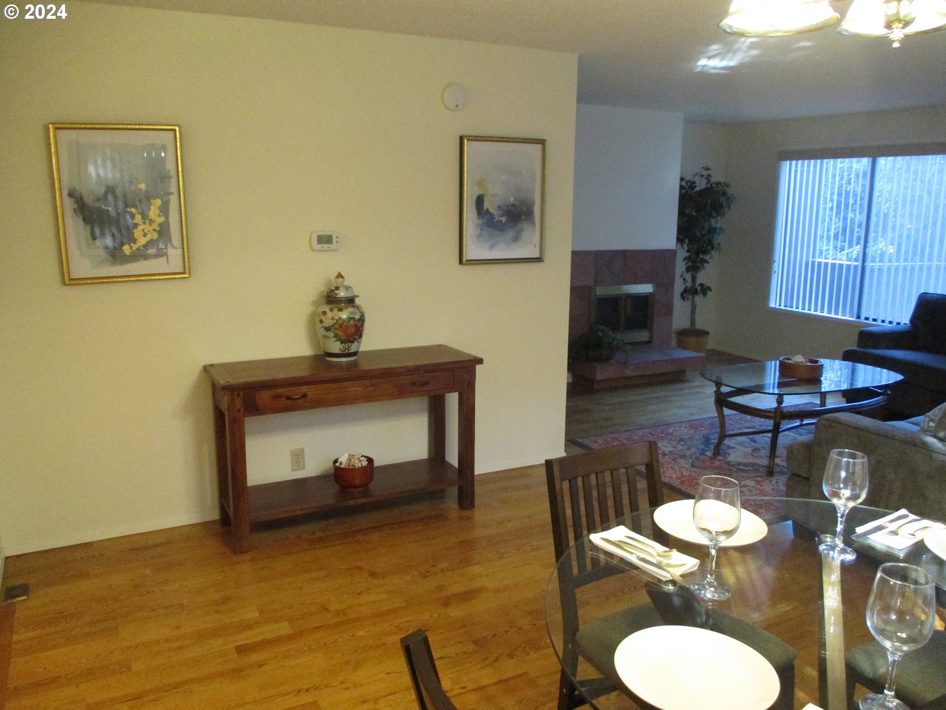 2207 Ridgeway Drive Eugene, OR 97401 - Photo 9 of 27 Living Room/Dining Room