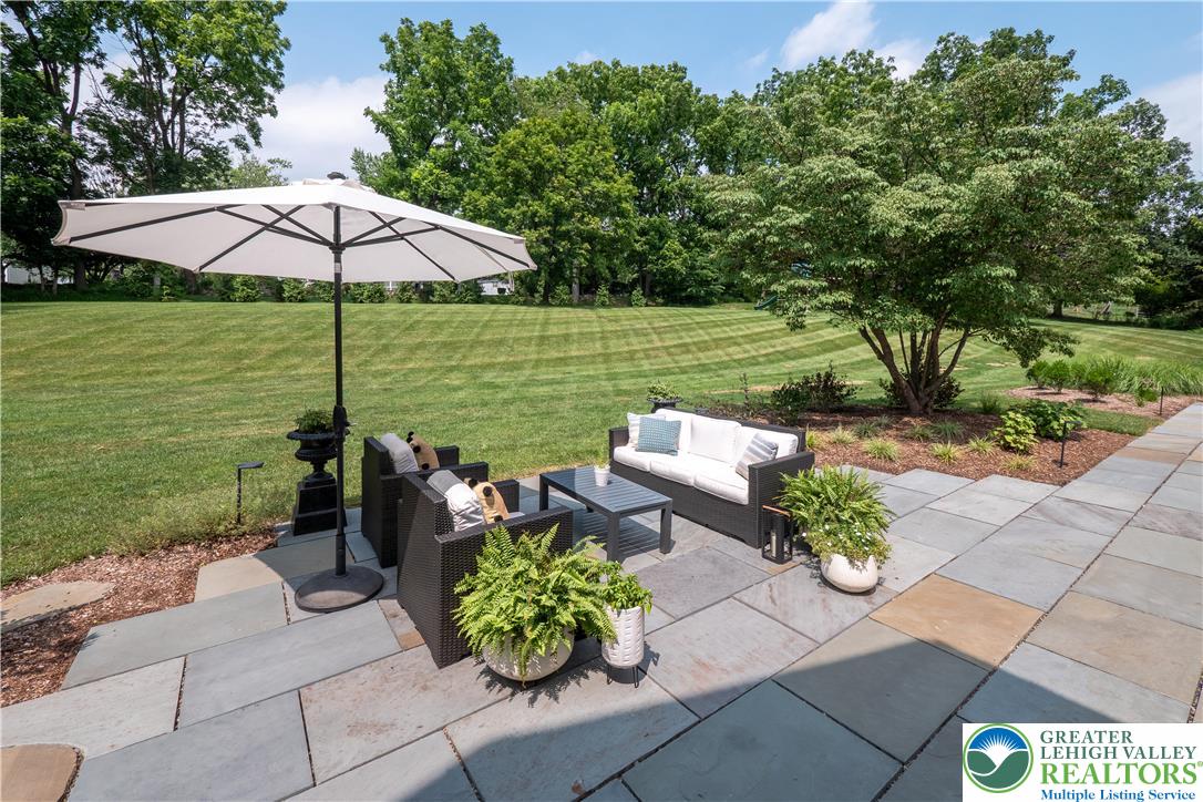 1588 Surrey Road Bethlehem, PA 18015 - Photo 47 of 50