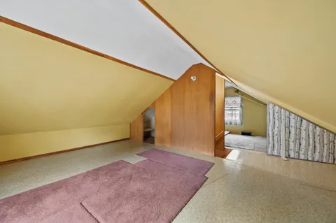 $324,900 | 11126 West Freistadt Road, Mequon, WI 53097