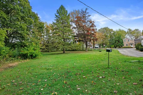 $324,900 | 11126 West Freistadt Road, Mequon, WI 53097